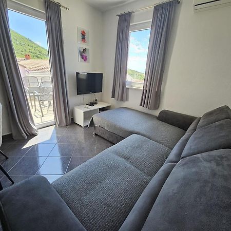 Apartments Andrijanic Baška Voda Zewnętrze zdjęcie