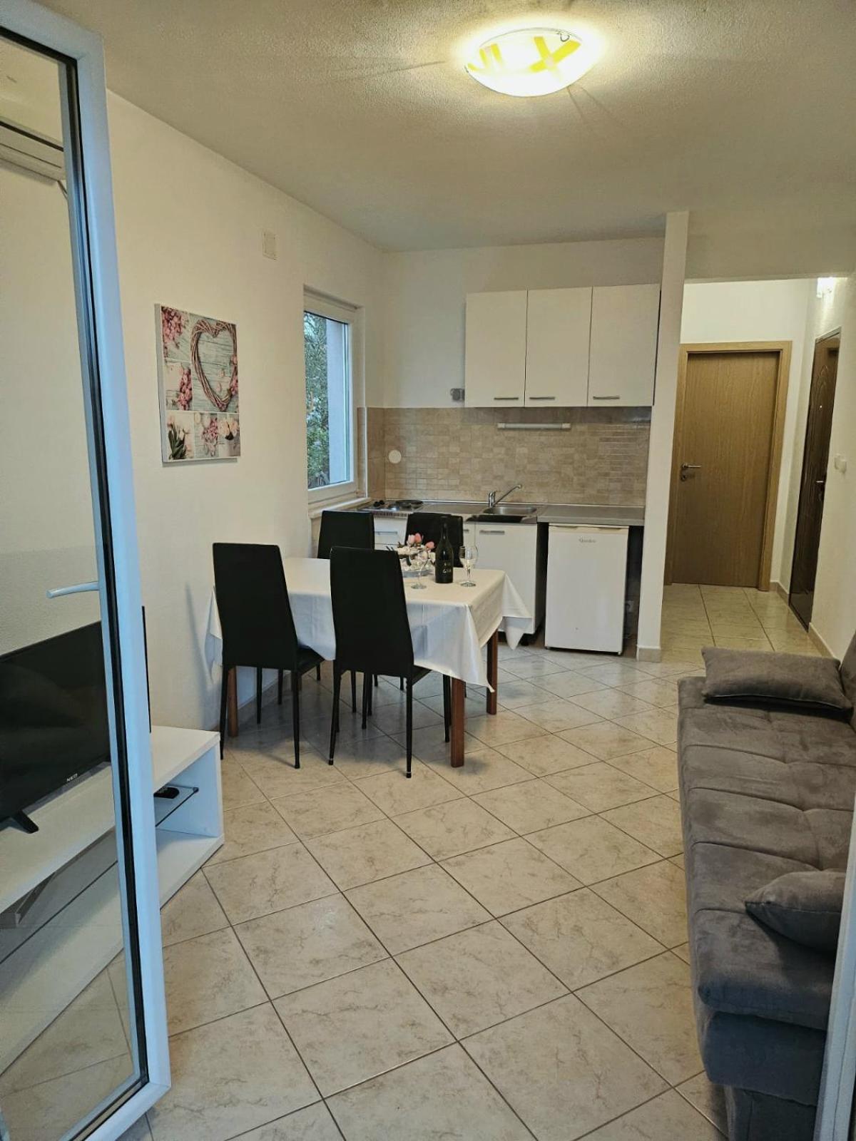 Apartments Andrijanic Baška Voda Pokój zdjęcie