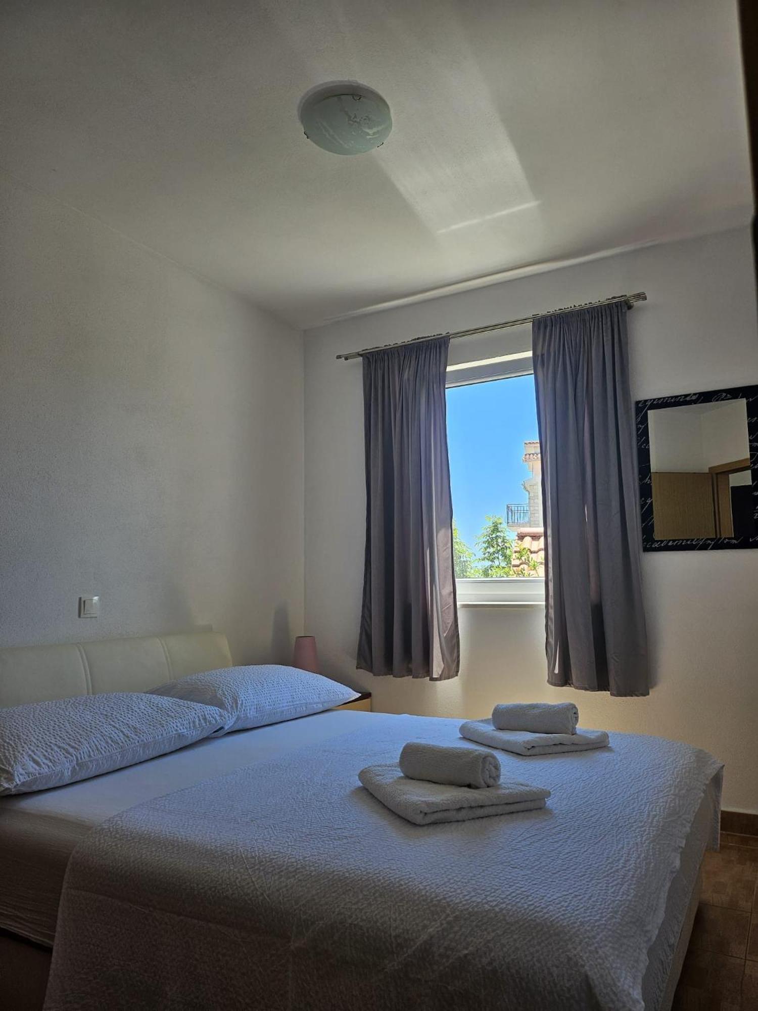 Apartments Andrijanic Baška Voda Pokój zdjęcie