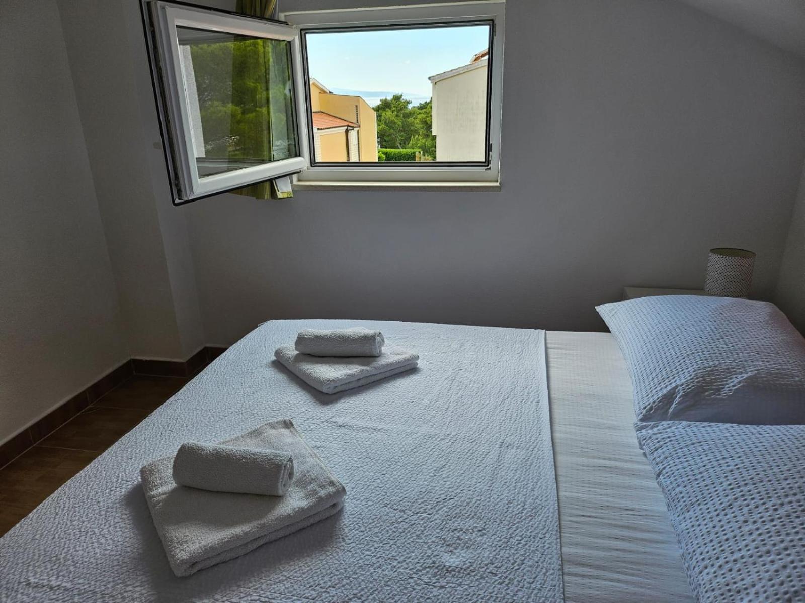 Apartments Andrijanic Baška Voda Pokój zdjęcie