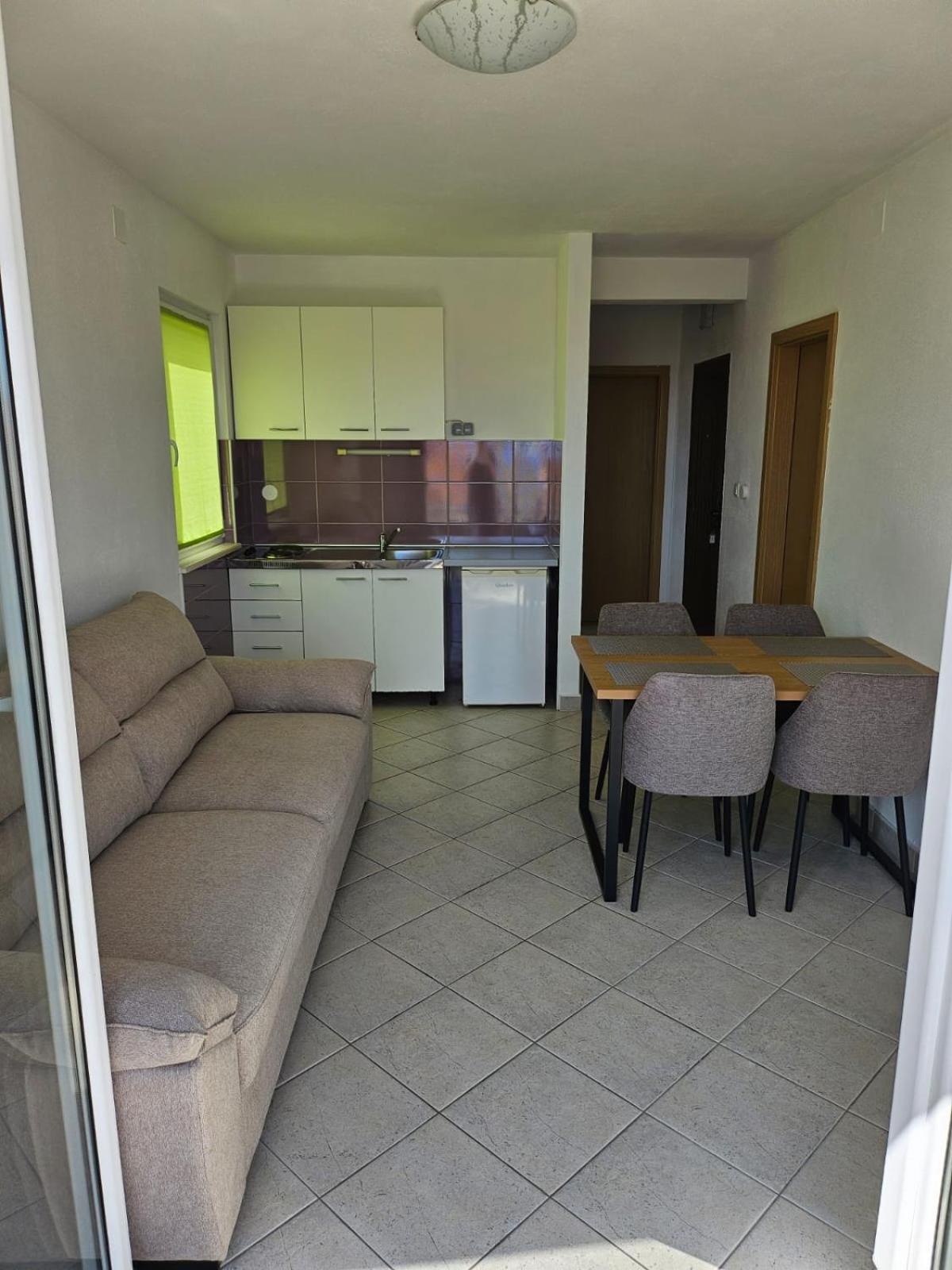 Apartments Andrijanic Baška Voda Pokój zdjęcie