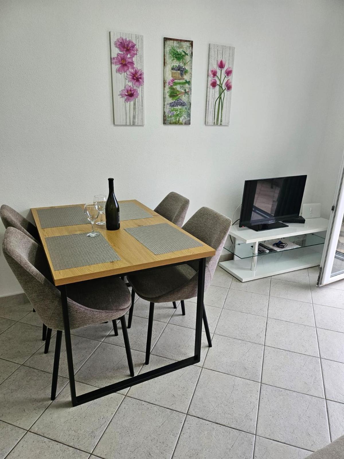 Apartments Andrijanic Baška Voda Pokój zdjęcie