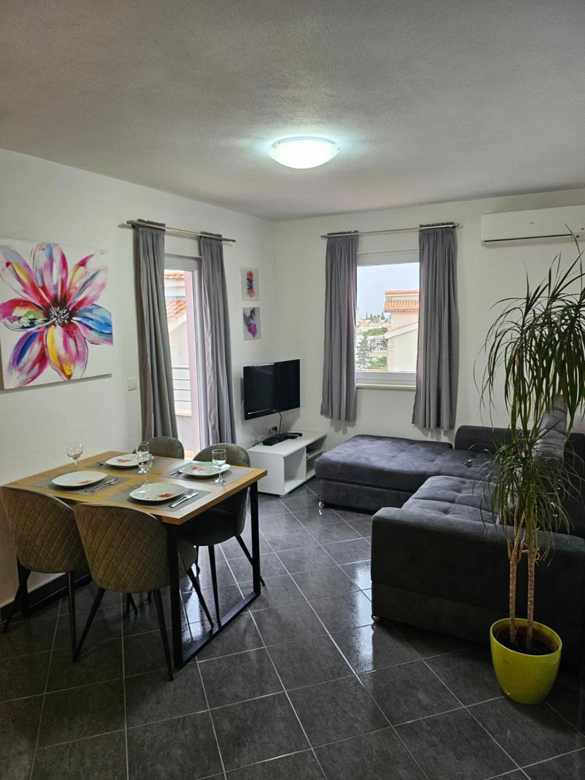 Apartments Andrijanic Baška Voda Zewnętrze zdjęcie